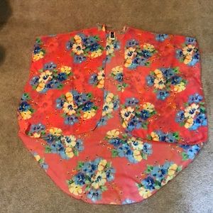 Floral kimono. Size small